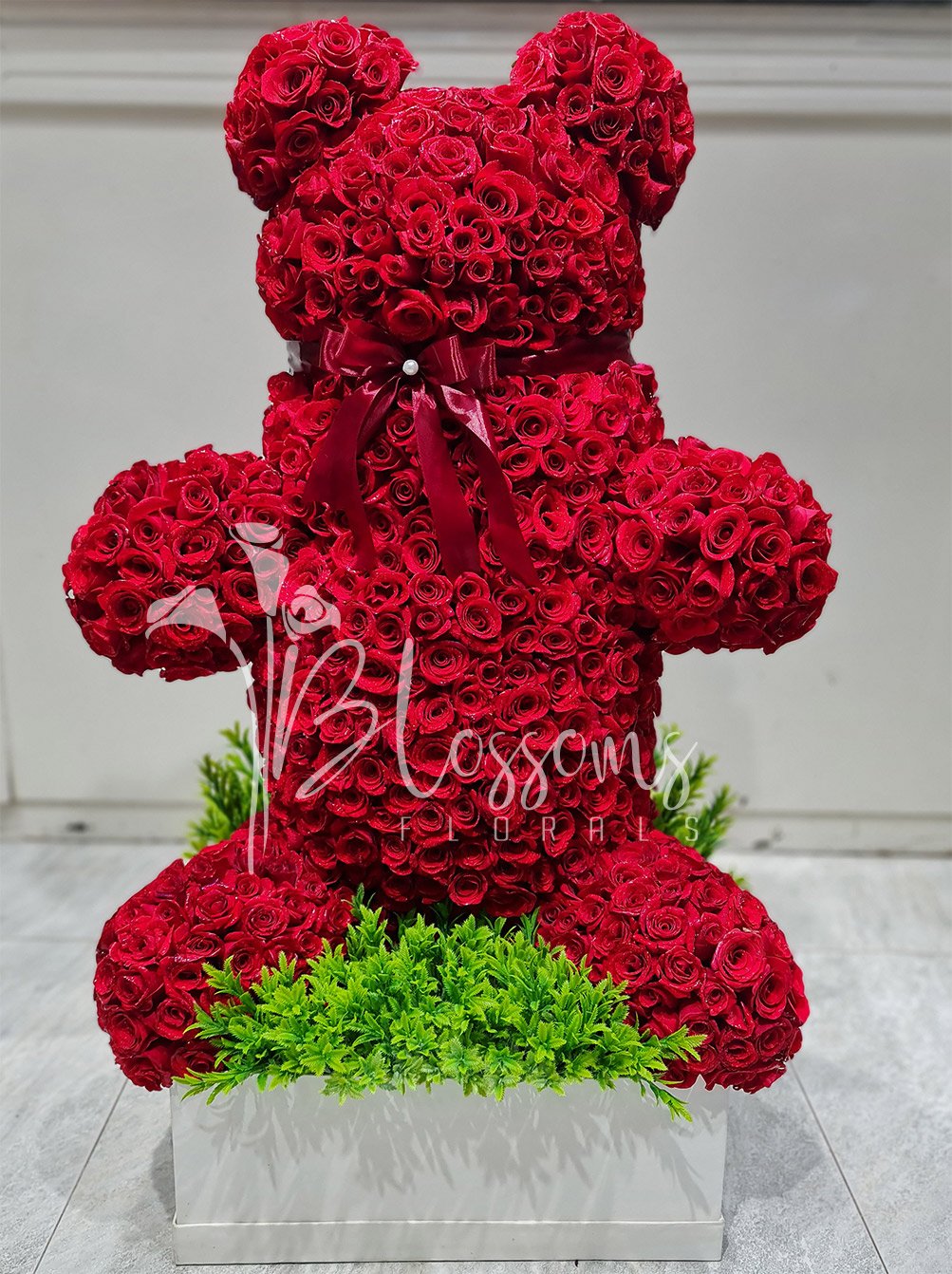 best room decor stores