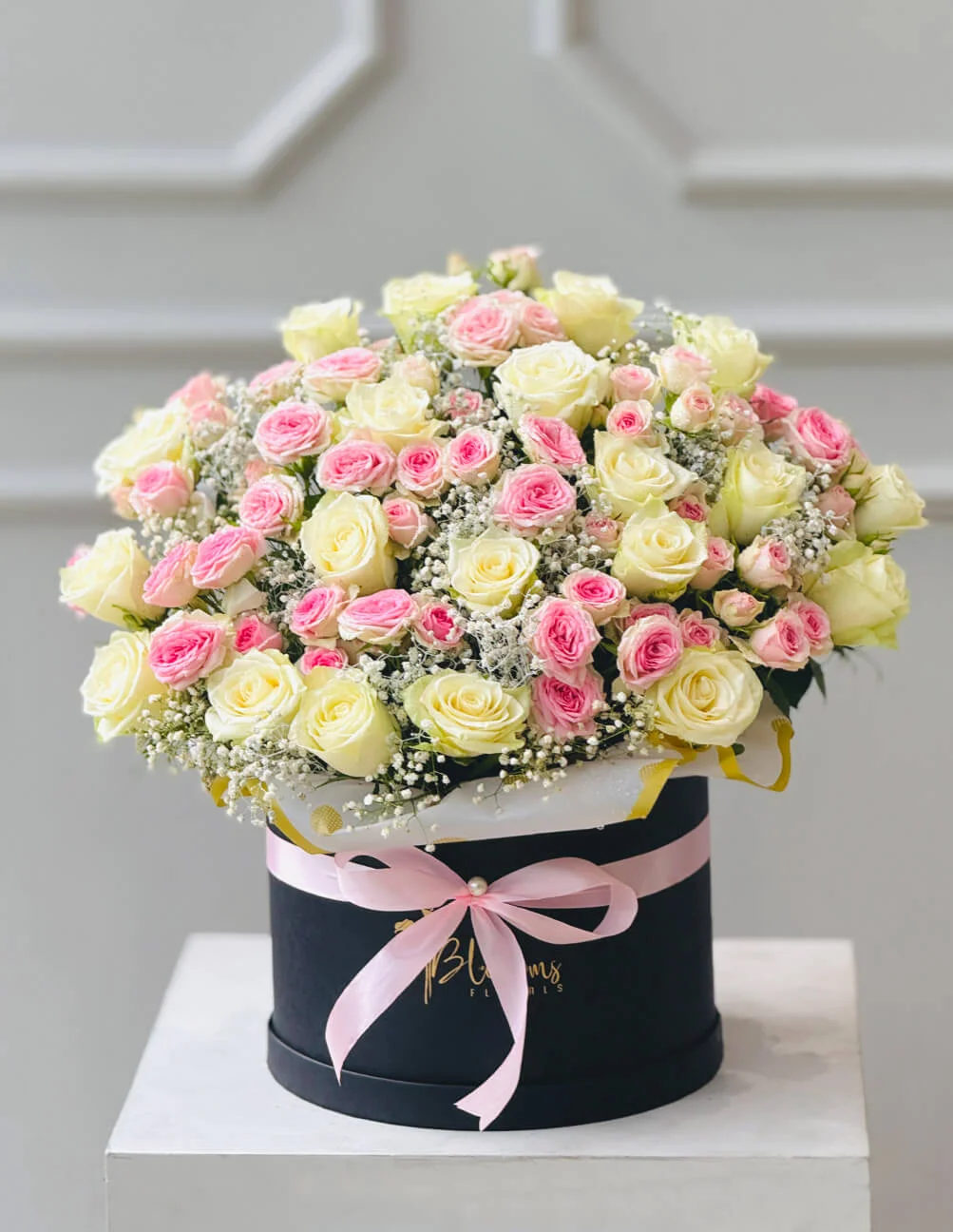 best room decor stores