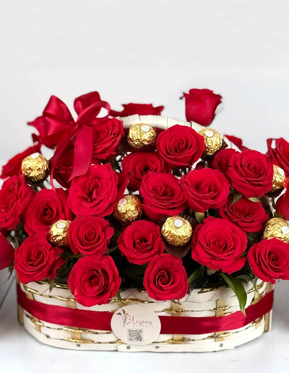 best room decor stores